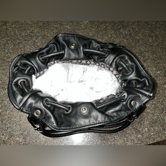 Lockheart Black Leather Purse Bag Satchel Rocker Metal Hardware Zippers Pockets - Picture 11 of 16